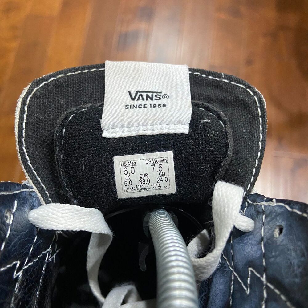Vans Sk8-Hi Bolt Antique White and Black Skate Shoes 721454 Men's Size 6 Wms 7.5 - Picture 9 of 9